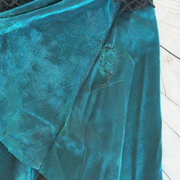 Spirit Mysterious Mermaid Costume in Black and Teal - Picture 7 of 8